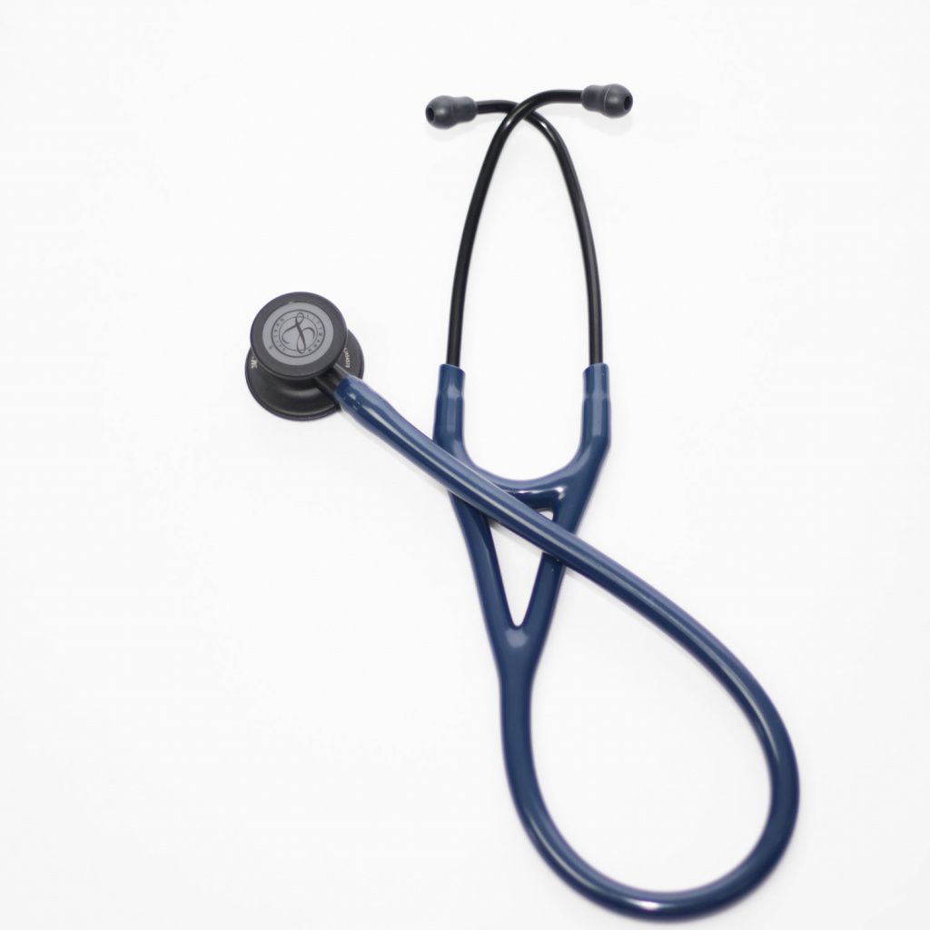 Estetoscopio Cardiology IV, Acabado Negro, con tubo color Azul Marino, 69 cm,modelo 6168